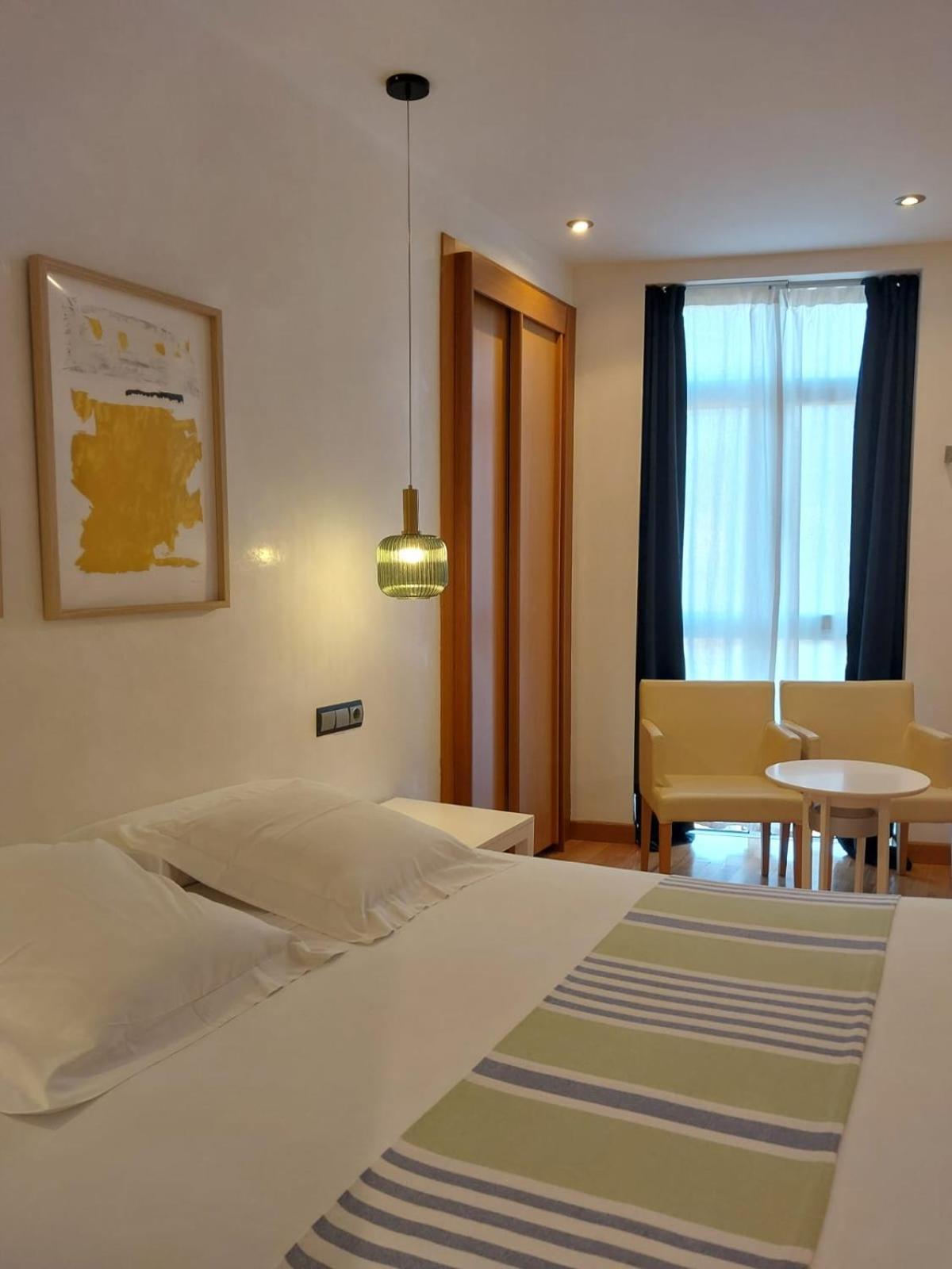 Hotel Nochendi Onís Zewnętrze zdjęcie