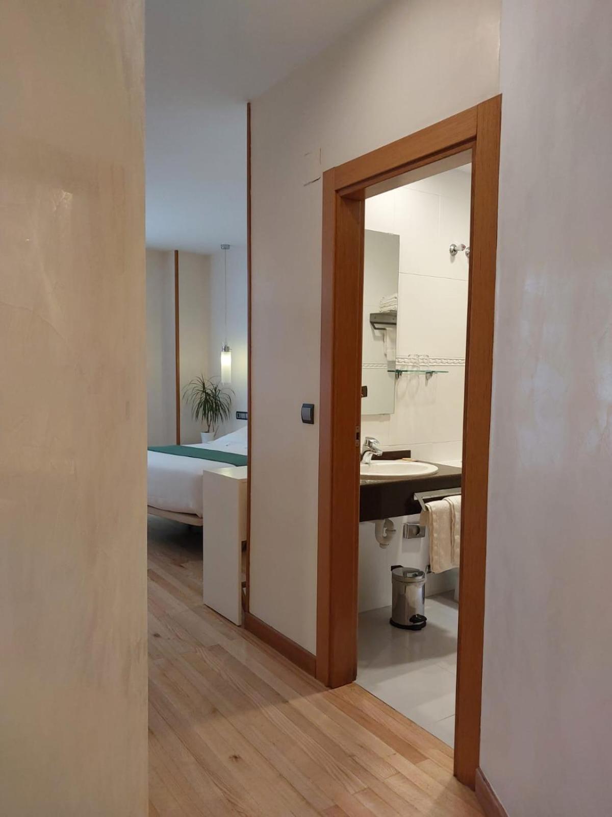 Hotel Nochendi Onís Zewnętrze zdjęcie