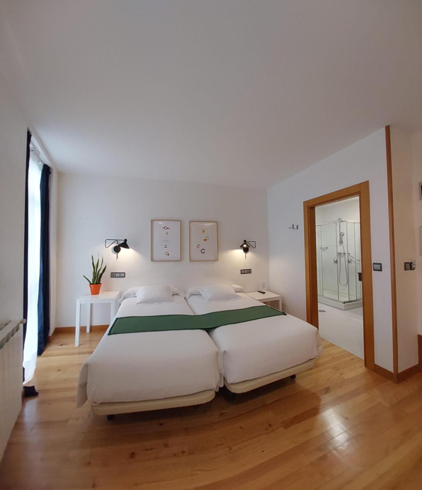 Hotel Nochendi Onís Zewnętrze zdjęcie