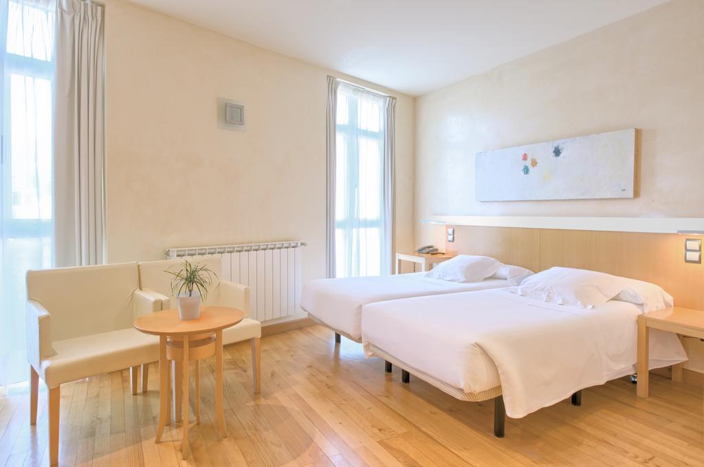 Hotel Nochendi Onís Zewnętrze zdjęcie