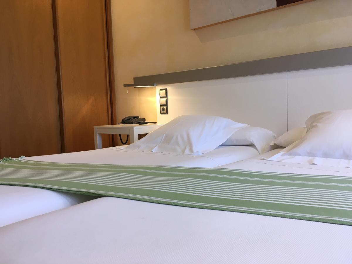 Hotel Nochendi Onís Zewnętrze zdjęcie