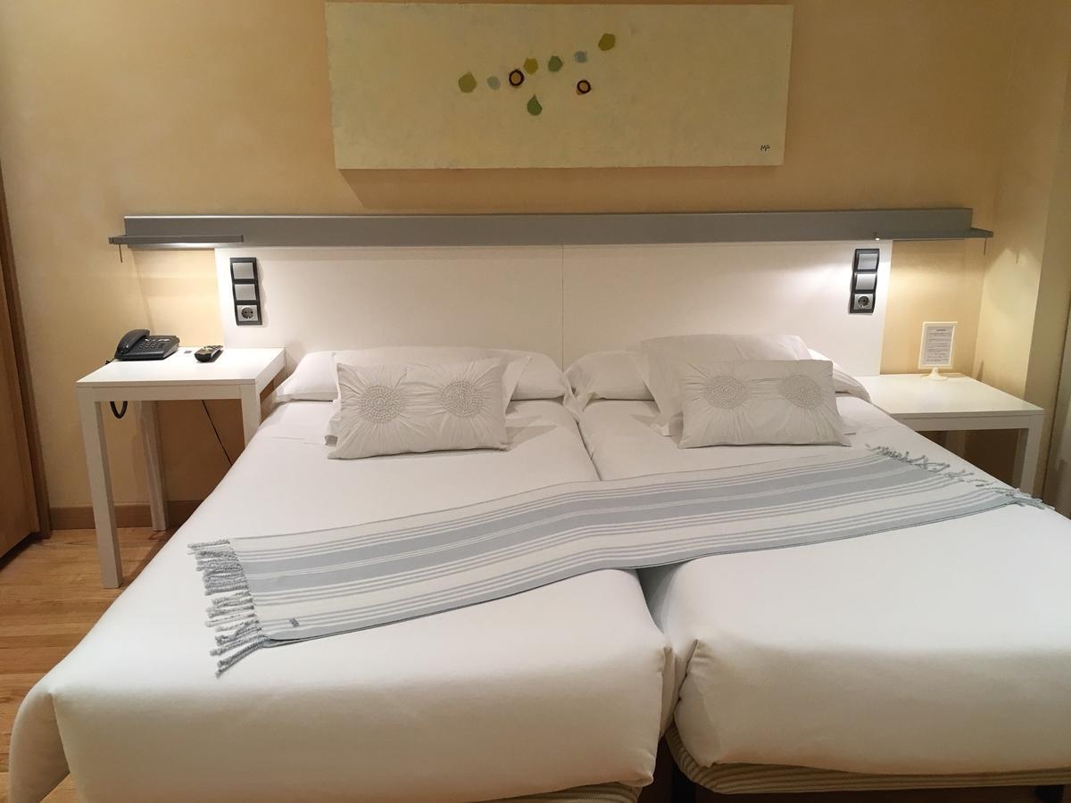 Hotel Nochendi Onís Zewnętrze zdjęcie